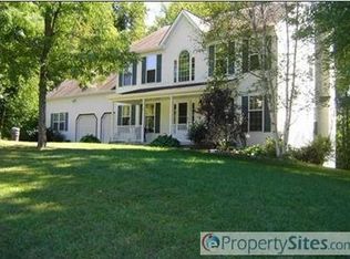 402 Millwood Ln, Coatesville, PA 19320