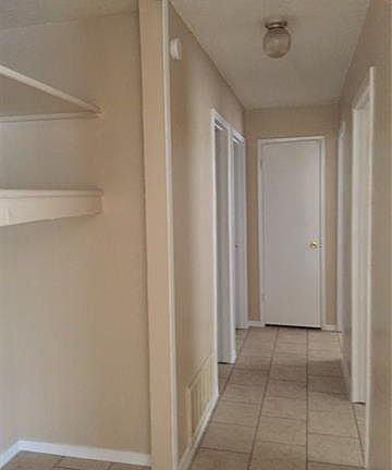 4th image of 3221 Forestdale Ln