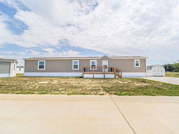 Exterior Image-21-Clayton C198 Camelot Village