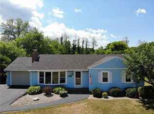 889 Salt Rd, Webster, NY 14580