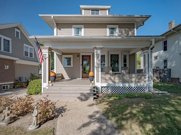 27 Gilman Ter, Sioux City, IA 51104