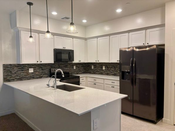 2748 S Cavalier Dr Unit 103