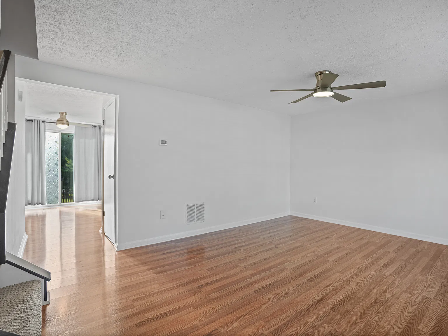 3 bed, 1340 sqft, $2,800 — Photo 4