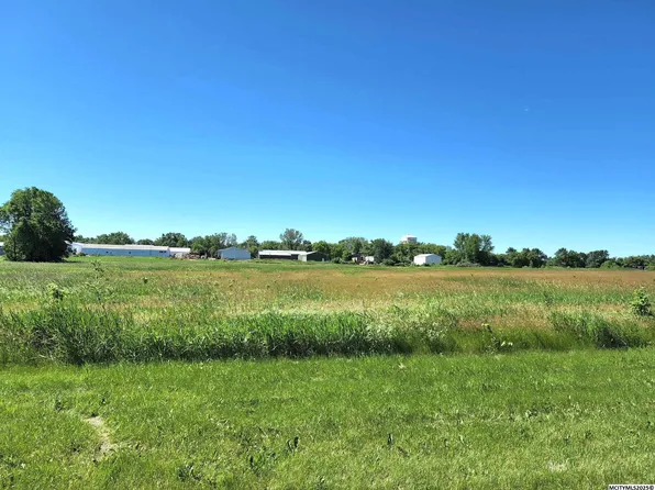 2955 9th St SW, Mason City, IA 50401