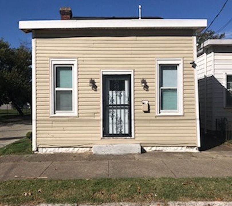 1st image of 600 N 33rd St