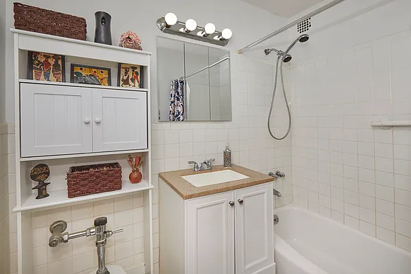 Sold by Compass | media 7