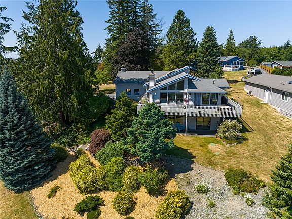 4th image of 505 SE Grandview Drive