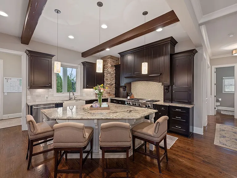 7715 Cathedral Hill Dr — Photo 10