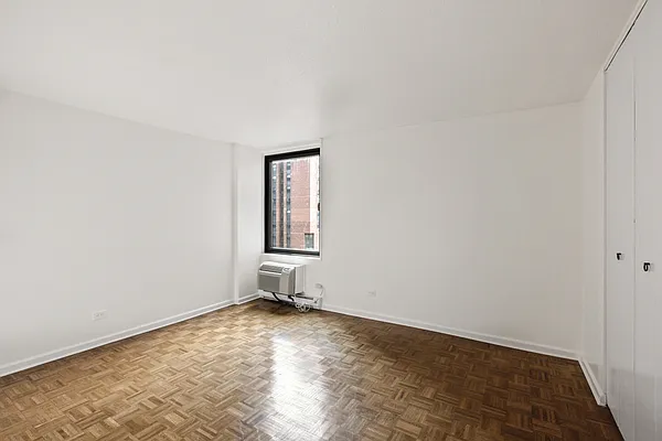 Rented by Compass | media 11