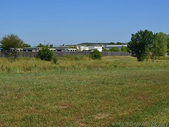 2nd image of 50 West Ave