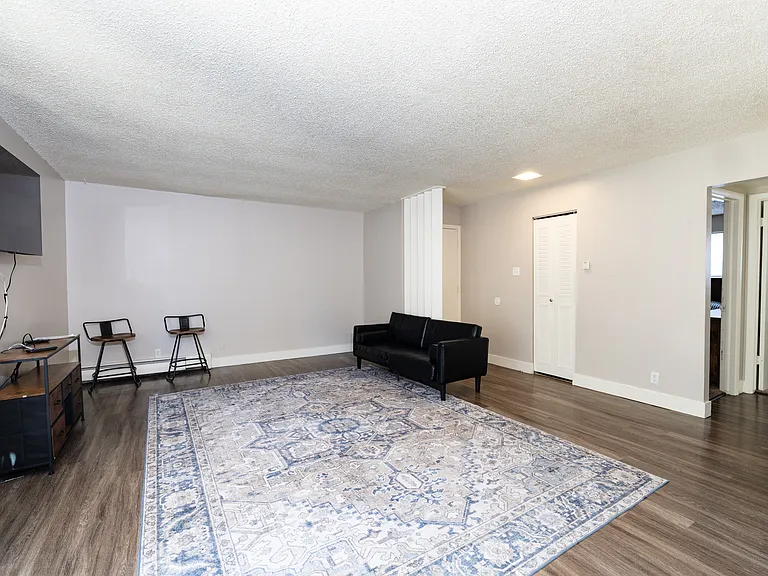Aspen Ridge Apartments — Photo 3