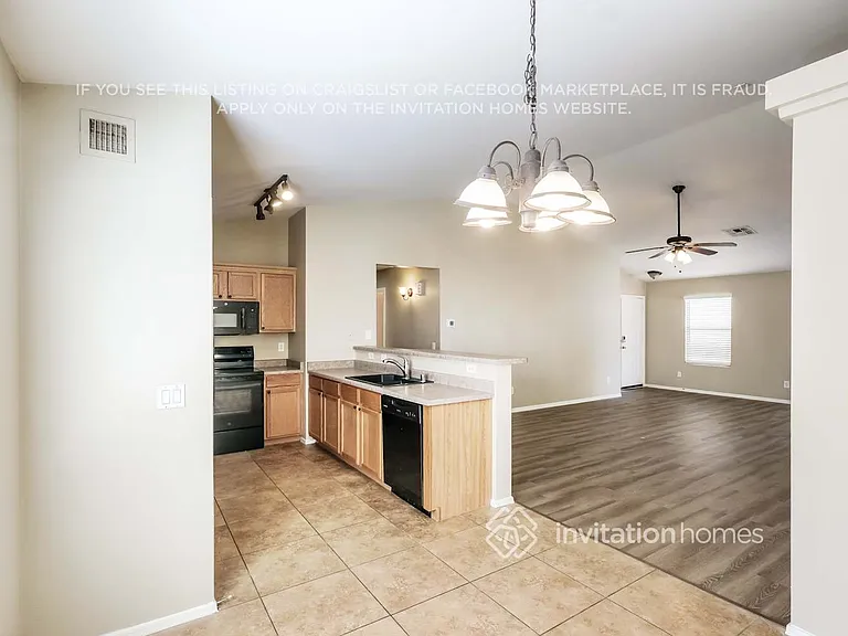 12470 W Hearn Rd — Photo 7