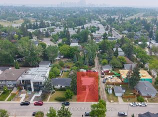 3234 Kinsale Rd SW, Calgary, AB T3E4S2