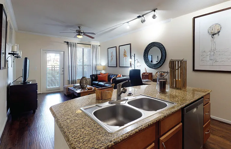 The Voss Apartments — Photo 18