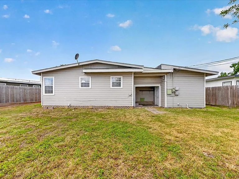 929 Ashland Dr — Photo 31