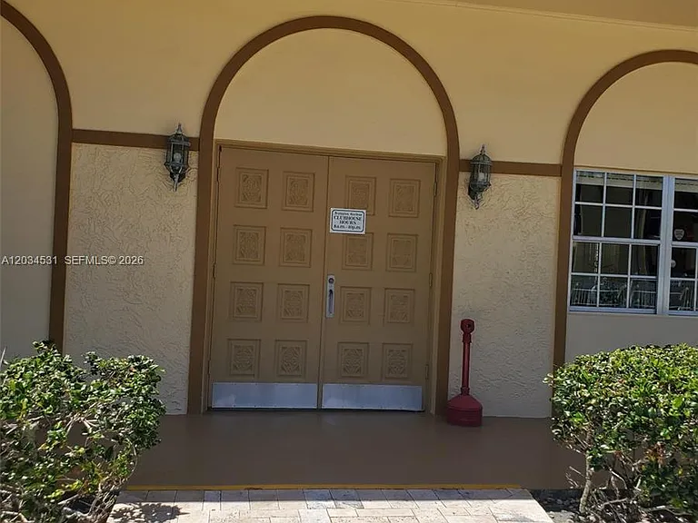 851 NE 14th Ave #414 — Photo 33