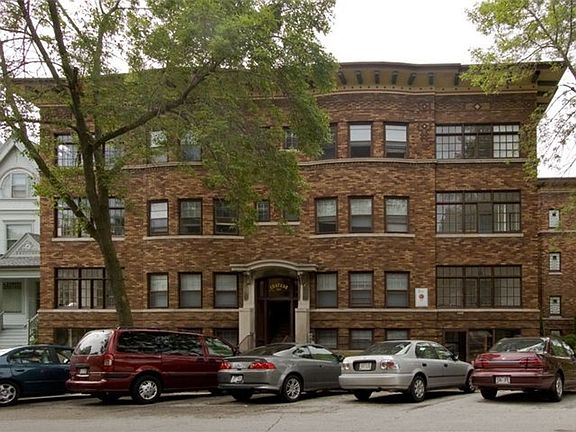 2nd image of 2537-41 N Farwell Ave APT D