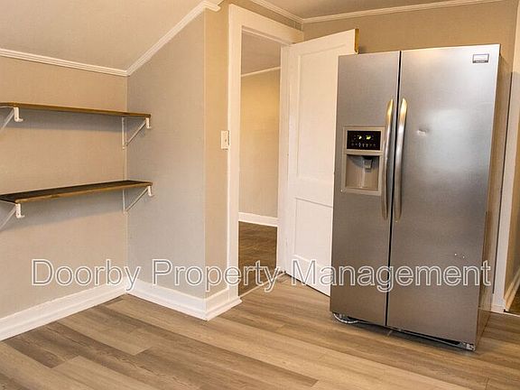 4th image of 1816 Dodds Ave APT A
