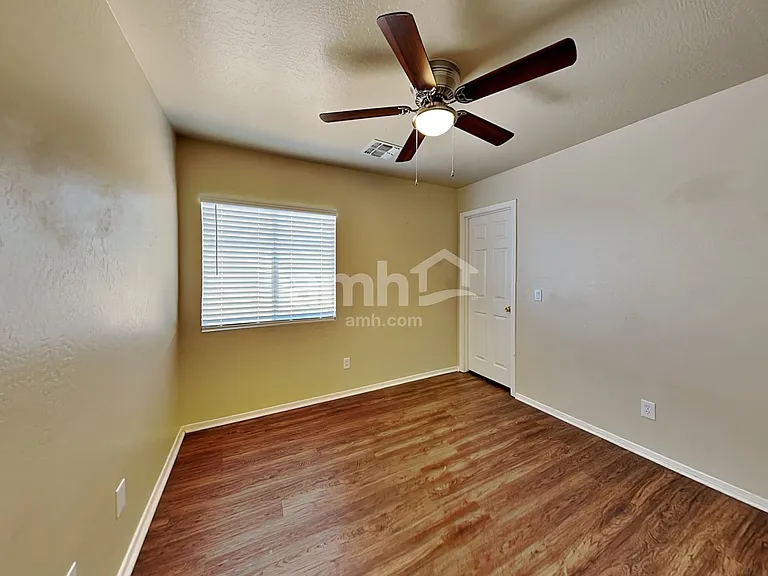 22644 W Adams Dr — Photo 17