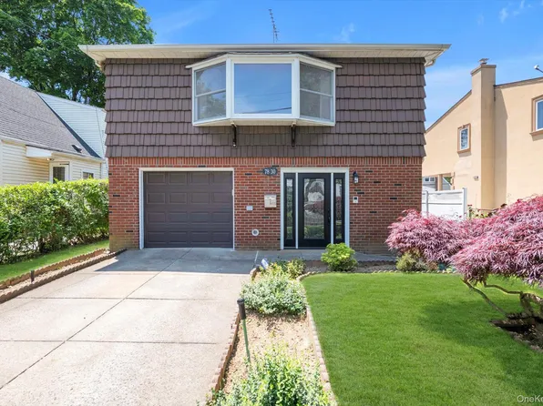78-30 270th Street, New Hyde Park, NY 11004