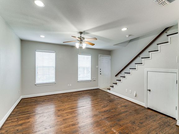 4th image of 4739 Bradford Dr APT B