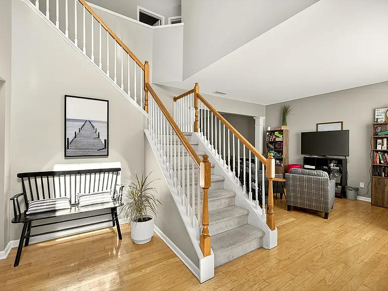9538 Oswald Ln — Photo 6