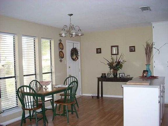 2nd image of 2210 Link Ave