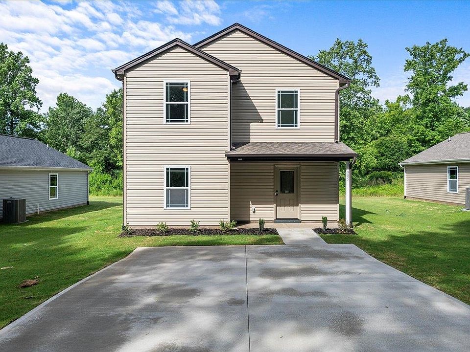 1st image of 456 Ward Thomas Way