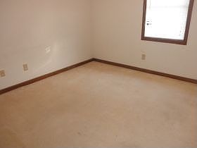 4th image of 2922 Skyland Dr