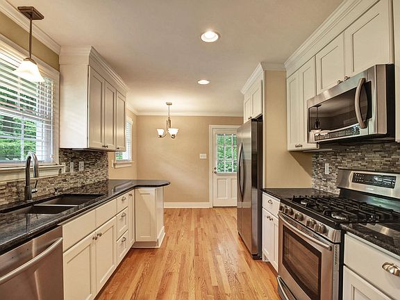 2nd image of 8504 Bentridge Ln