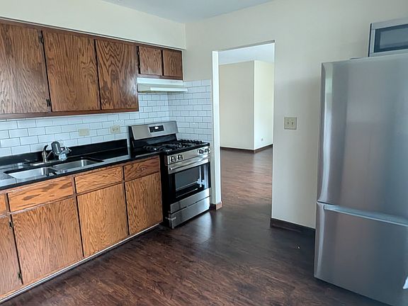 5th image of 7535 W Hanover St Unit 1