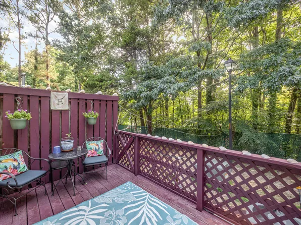 5538 Sharpe Dr, Raleigh, NC 27612