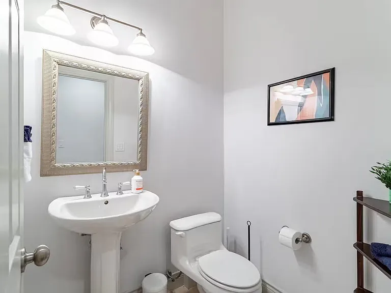1806 Rosalie St — Photo 14