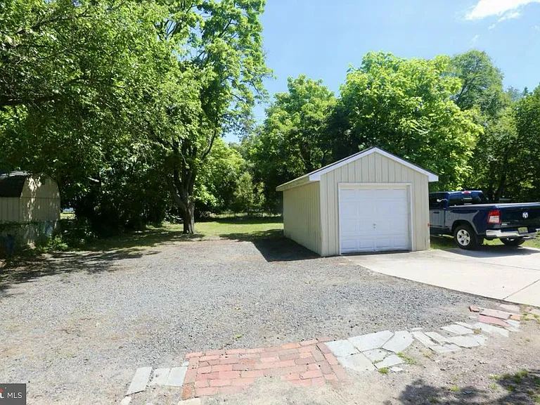 310 Ellis St — Photo 15