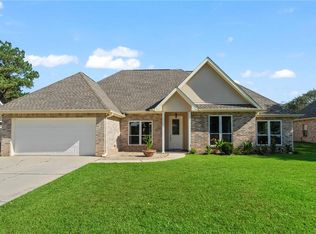 13208 Riverlake Dr, Covington, LA 70435