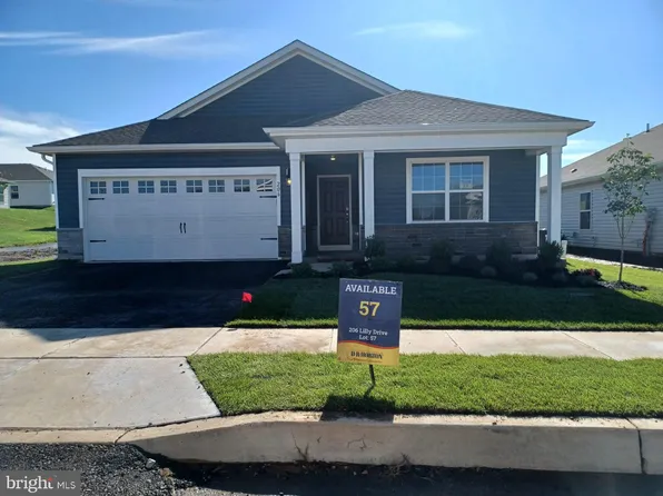 206 Lilly Dr, Pottstown, PA 19464