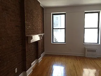 Rented by Metropolis Real Estate of Manhattan
