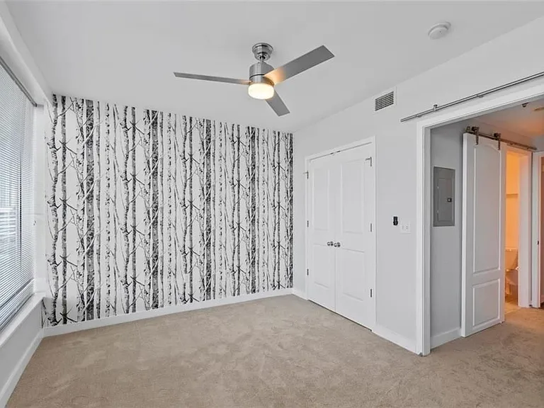 3338 Peachtree Rd NE #1104 — Photo 18