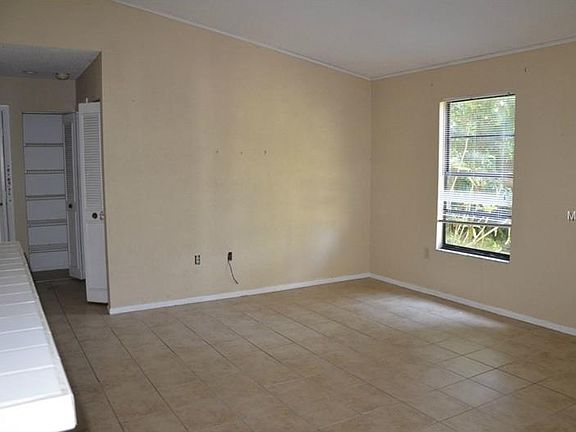 5th image of 1226 Mackeral Ave