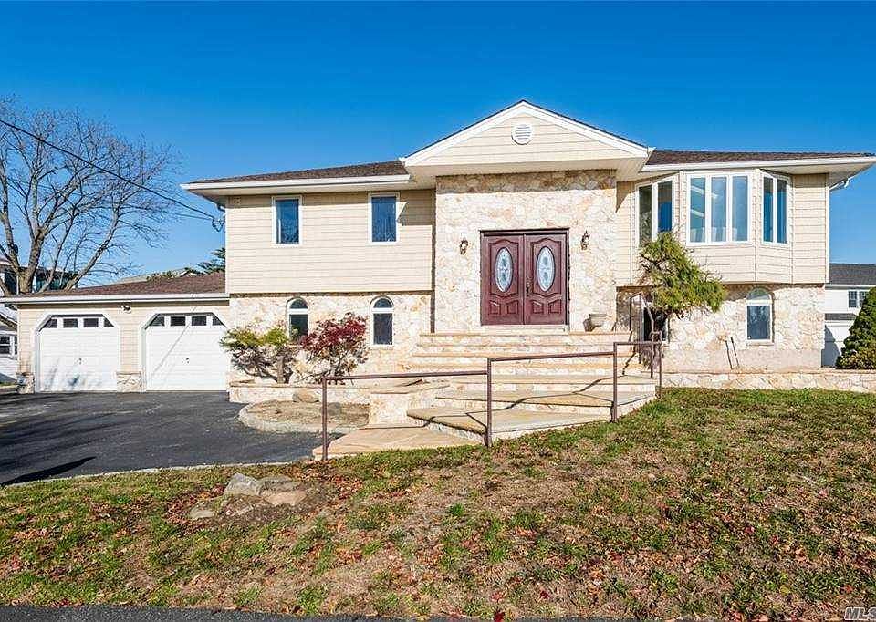 1st image of 27 Jeanette Dr
