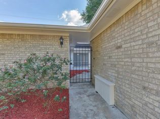 1910 Teakwood St, Richmond, TX 77469
