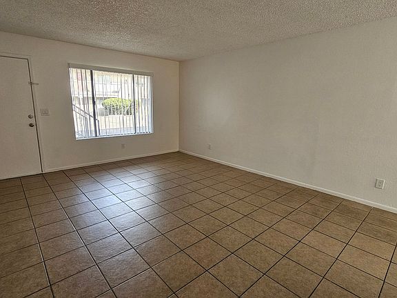 3rd image of 1620 N Beverly Ave APT 2