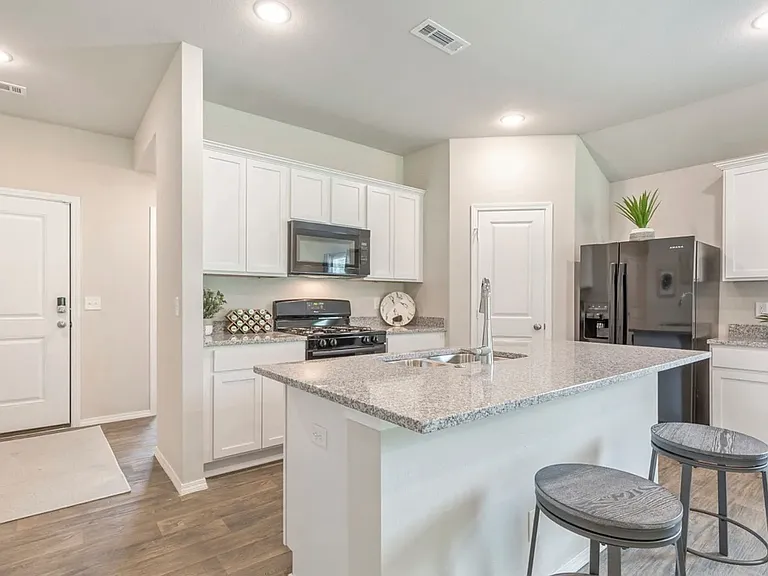 7408 N 155th East Ave — Photo 3