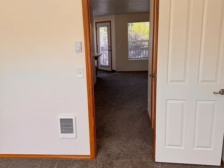 Loganberry Commons — Photo 17