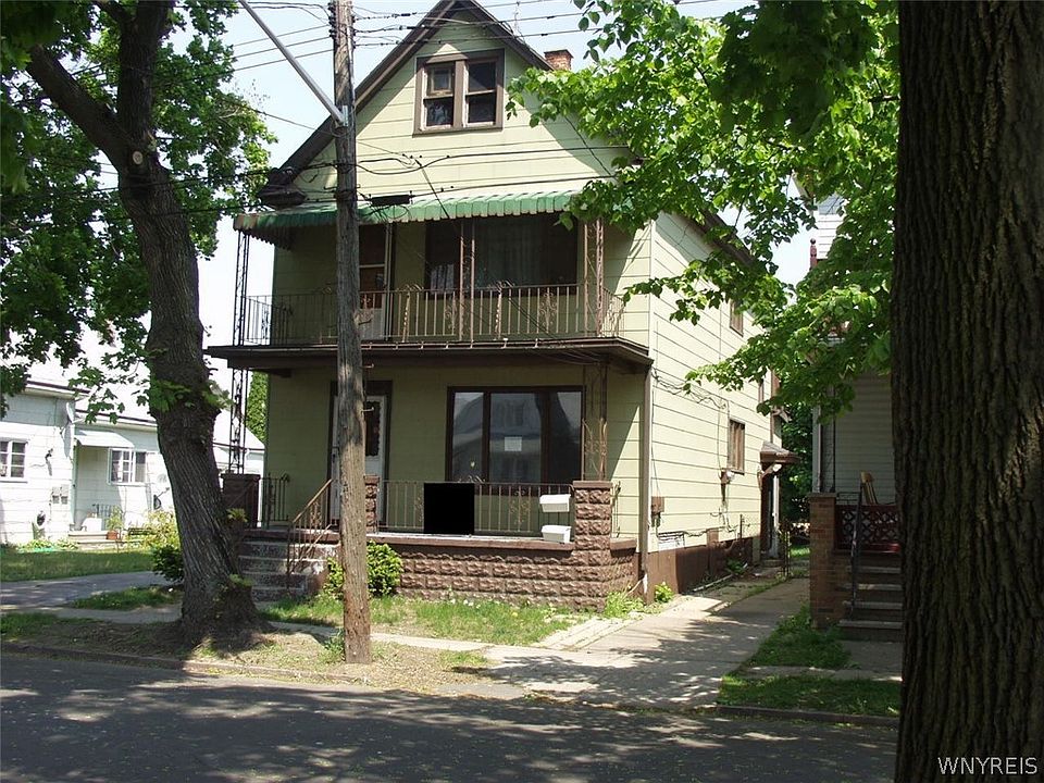 1st image of 35 Weiss St