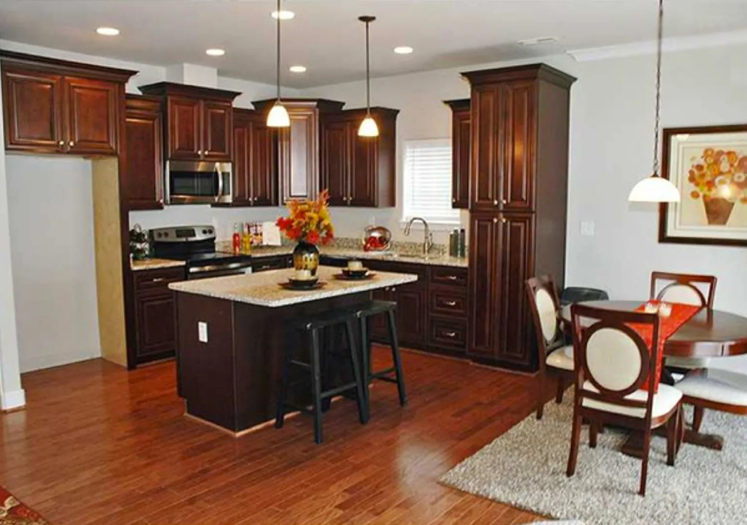 Detached Single Family Near Towne Center VB — Photo 4