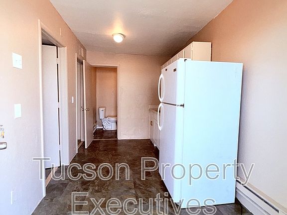 2nd image of 2411 S 6th Ave APT 6