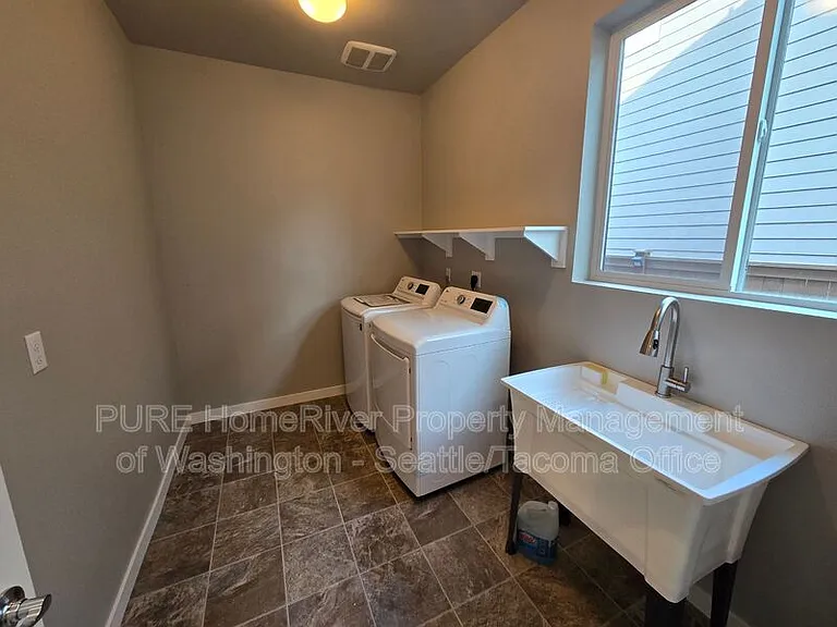 11618 SE 197th Pl — Photo 18