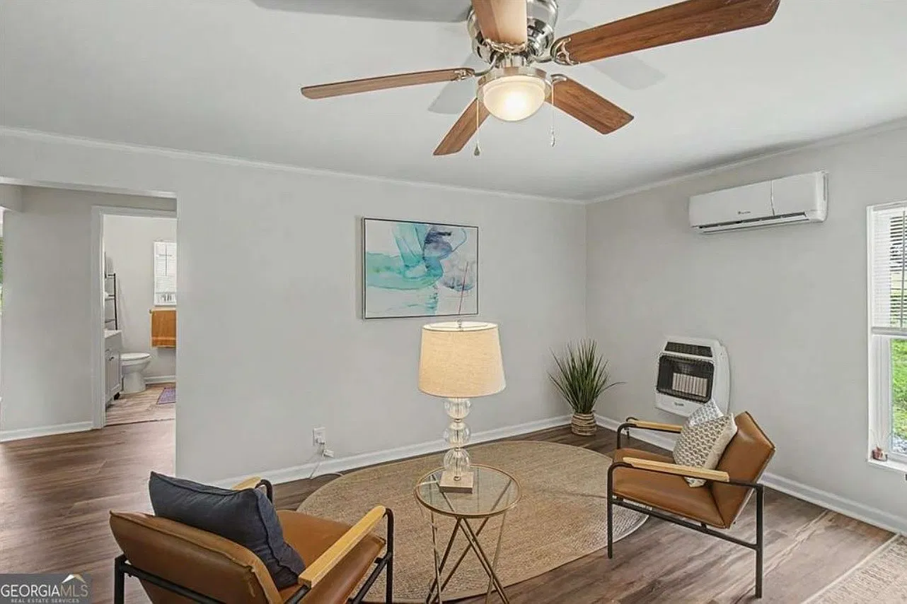 2 bed, 966 sqft, $1,800 — Photo 1