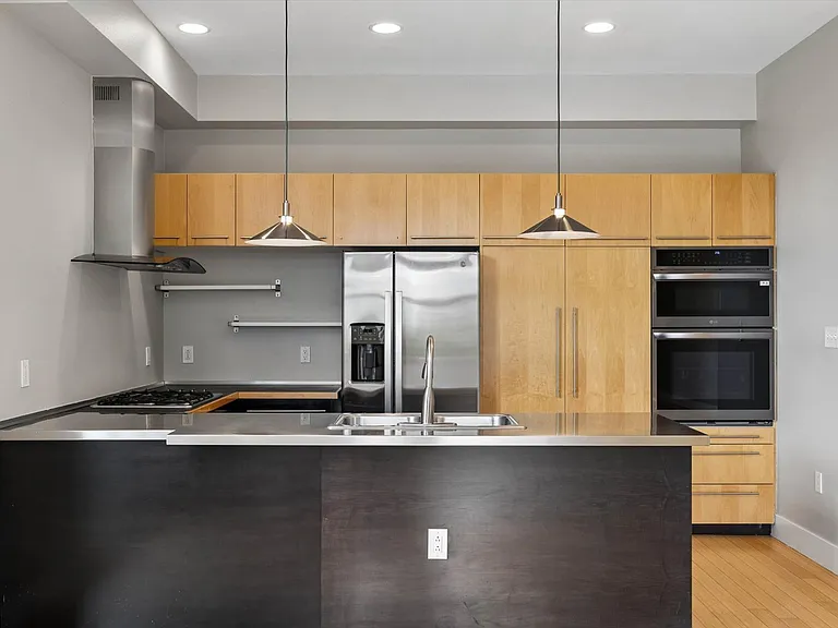 2400 Champa St #5 — Photo 7